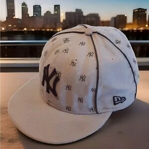 New York Yankees New Era Hat (Fitted 7 1/8 Black Gray 59fifty MLB Baseball Cap